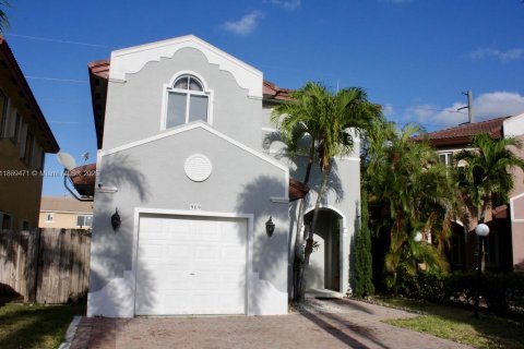 Купить виллу или дом в Хомстед, Флорида 3 спальни, 140м2, № 1923974 - фото 1