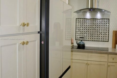 Купить виллу или дом в Хомстед, Флорида 3 спальни, 140м2, № 1923974 - фото 10