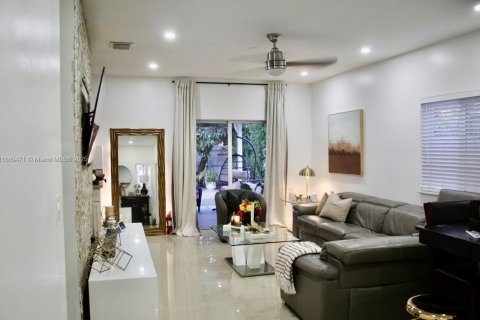 Купить виллу или дом в Хомстед, Флорида 3 спальни, 140м2, № 1923974 - фото 3