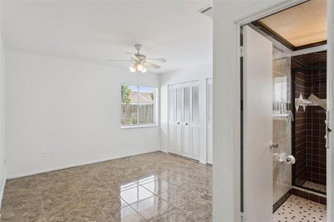 House in Orlando, Florida 4 bedrooms, 141.12 sq.m. № 2391559 - photo 26