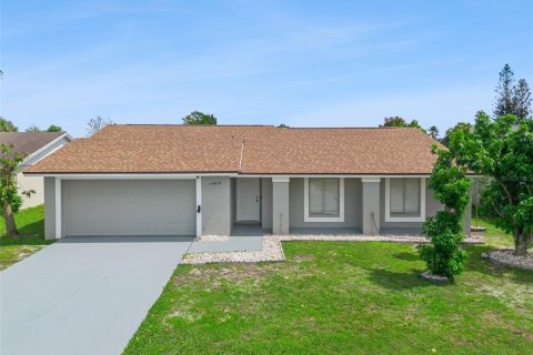 House in Orlando, Florida 4 bedrooms, 141.12 sq.m. № 2391559 - photo 3