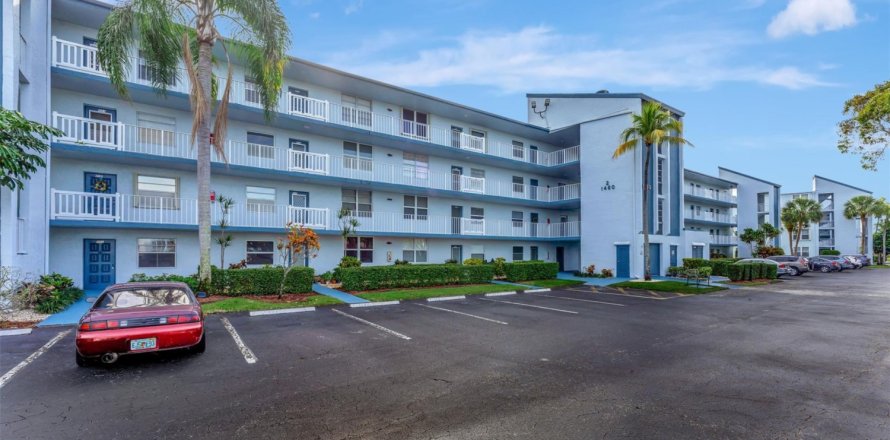 Condo in Margate, Florida, 2 bedrooms  № 948888