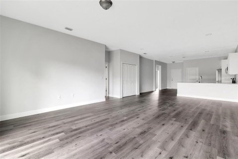 Apartamento en alquiler en Port Charlotte, Florida, 3 dormitorios, 128.11 m2 № 1883926 - foto 2
