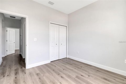 Apartamento en alquiler en Port Charlotte, Florida, 3 dormitorios, 128.11 m2 № 1883926 - foto 6