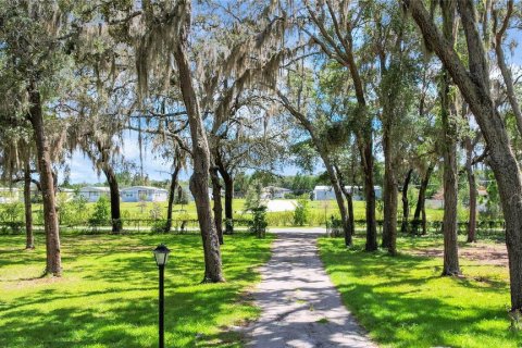 Villa ou maison à vendre à Lady Lake, Floride: 6 chambres, 348.57 m2 № 1886023 - photo 6