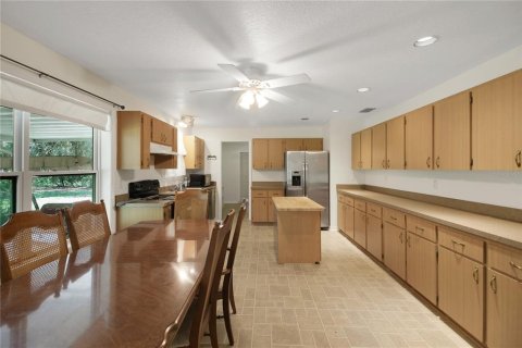 Villa ou maison à vendre à Lady Lake, Floride: 6 chambres, 348.57 m2 № 1886023 - photo 15