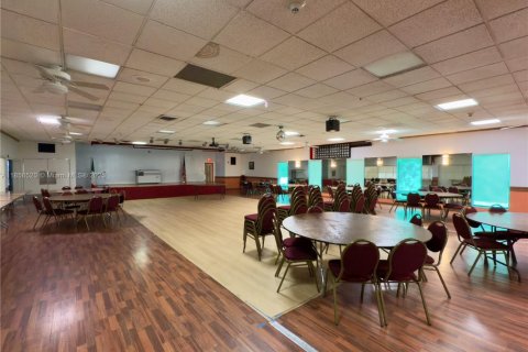 Condo in Lauderdale Lakes, Florida, 1 bedroom  № 1878523 - photo 17