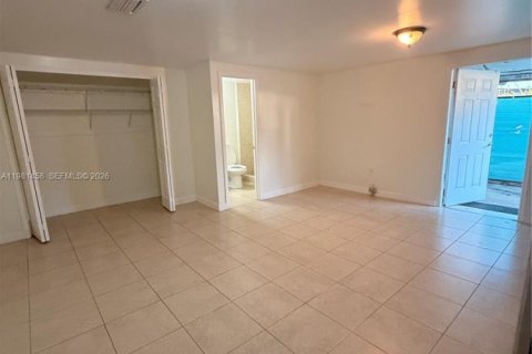 Снять в аренду виллу или дом в Майами, Флорида 166.02м2, № 2043365 - фото 3