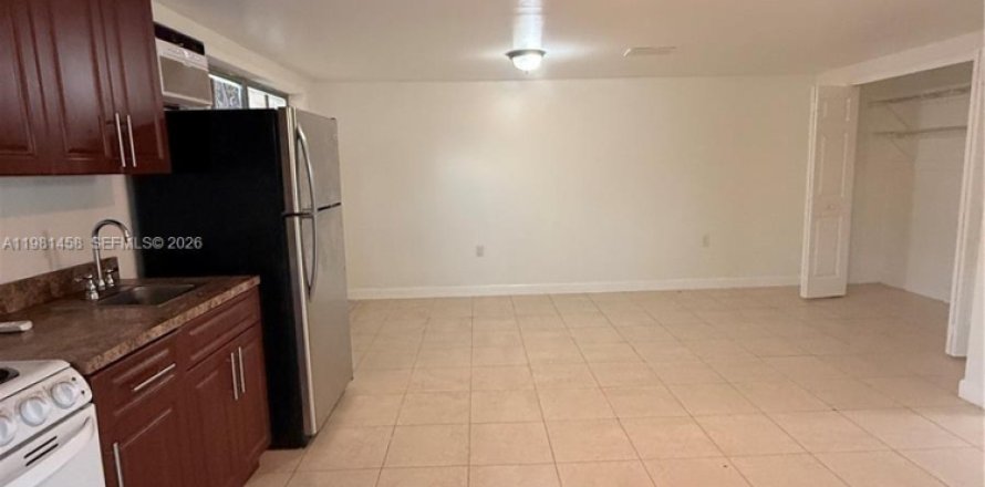 Студия в Майами, Флорида № 2043365