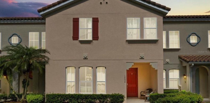 Adosado en Orlando, Florida 3 dormitorios, 181.72 m2 № 1872779