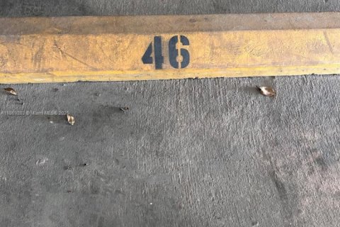 Copropriété à louer à Miami Beach, Floride: 2 chambres, 89.09 m2 № 1897014 - photo 29