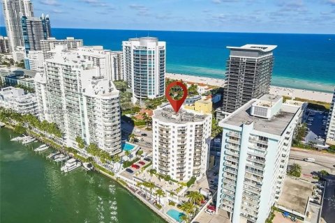 Copropriété à louer à Miami Beach, Floride: 2 chambres, 89.09 m2 № 1897014 - photo 21