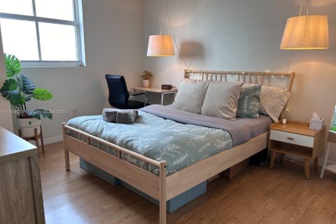 Copropriété à louer à Miami Beach, Floride: 2 chambres, 89.09 m2 № 1897014 - photo 15