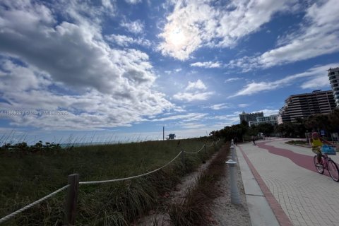 Copropriété à louer à Miami Beach, Floride: 2 chambres, 89.09 m2 № 1897014 - photo 26