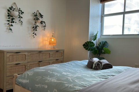 Copropriété à louer à Miami Beach, Floride: 2 chambres, 89.09 m2 № 1897014 - photo 11