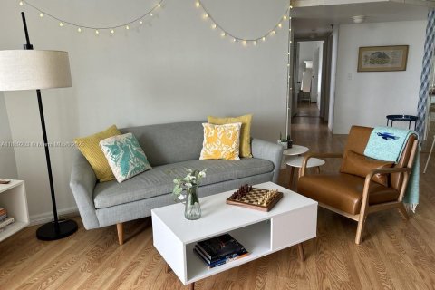 Copropriété à louer à Miami Beach, Floride: 2 chambres, 89.09 m2 № 1897014 - photo 3