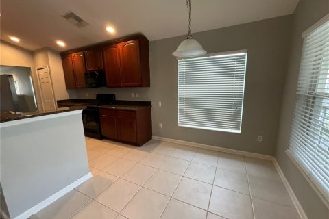 Condo in Sanford, Florida, 2 bedrooms  № 1903406 - photo 5