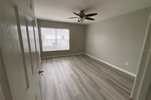 Condo in Sanford, Florida, 2 bedrooms  № 1903406 - photo 16