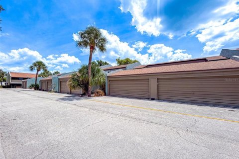 Copropriété à vendre à Winter Haven, Floride: 2 chambres, 123.93 m2 № 2237445 - photo 29