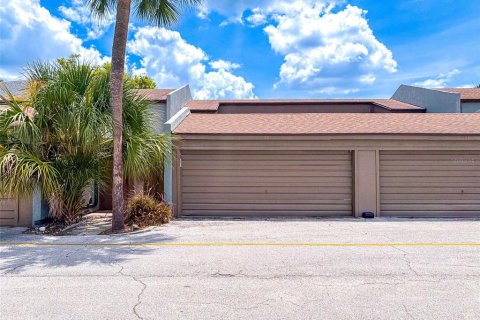 Condo in Winter Haven, Florida, 2 bedrooms № 2237445