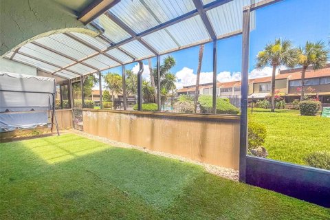 Copropriété à vendre à Winter Haven, Floride: 2 chambres, 123.93 m2 № 2237445 - photo 24