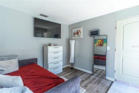 Copropriété à vendre à Winter Haven, Floride: 2 chambres, 123.93 m2 № 2237445 - photo 6