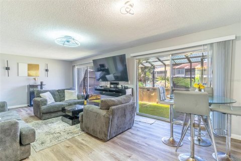 Copropriété à vendre à Winter Haven, Floride: 2 chambres, 123.93 m2 № 2237445 - photo 4