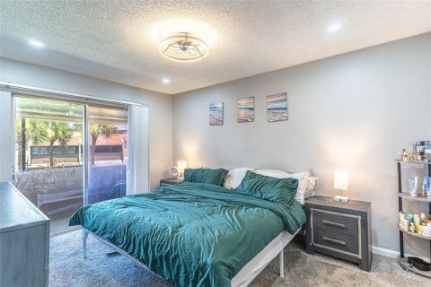 Copropriété à vendre à Winter Haven, Floride: 2 chambres, 123.93 m2 № 2237445 - photo 11