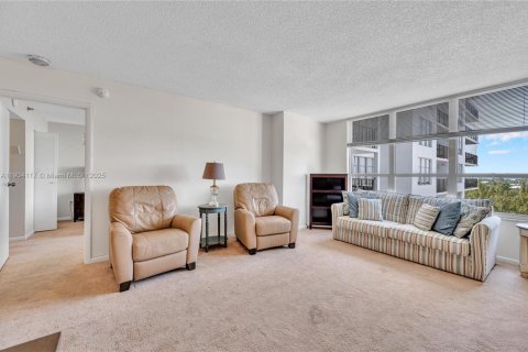 Condo in Miami Beach, Florida, 1 bedroom  № 1954986 - photo 5