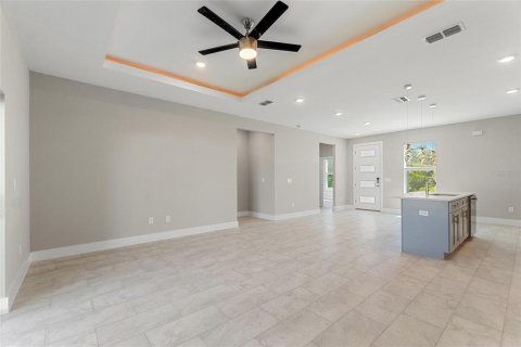 Casa en alquiler en North Port, Florida, 4 dormitorios, 159.51 m2 № 1632025 - foto 11