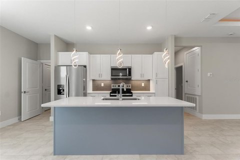 Casa en alquiler en North Port, Florida, 4 dormitorios, 159.51 m2 № 1632025 - foto 13