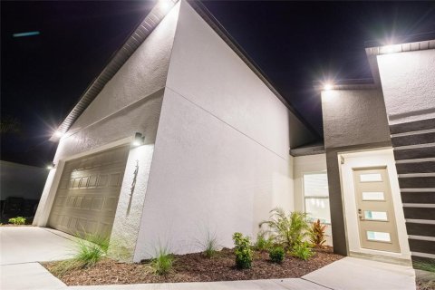 Casa en alquiler en North Port, Florida, 4 dormitorios, 159.51 m2 № 1632025 - foto 8