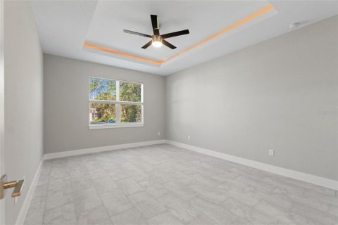 Casa en alquiler en North Port, Florida, 4 dormitorios, 159.51 m2 № 1632025 - foto 25