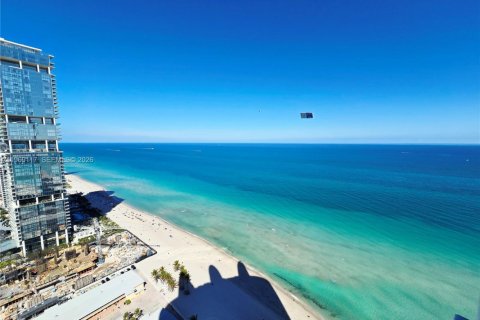 Condominio en alquiler en Sunny Isles Beach, Florida, 1 dormitorio, 89 m2 № 2030547 - foto 8