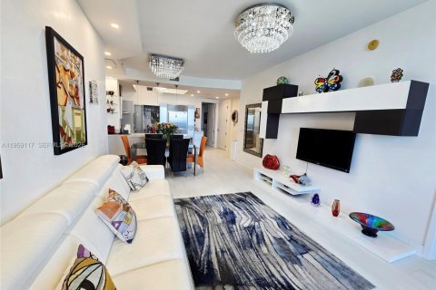Condominio en alquiler en Sunny Isles Beach, Florida, 1 dormitorio, 89 m2 № 2030547 - foto 6
