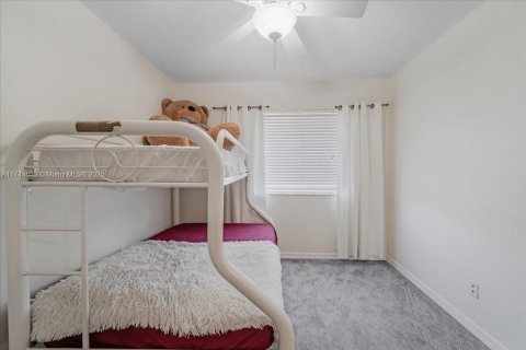 House in Fort Myers, Florida 3 bedrooms, 151.34 sq.m. № 1741533 - photo 25