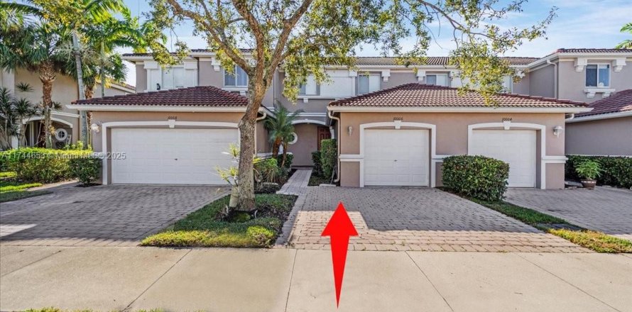 House in Fort Myers, Florida 3 bedrooms, 151.34 sq.m. № 1741533