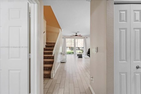 House in Fort Myers, Florida 3 bedrooms, 151.34 sq.m. № 1741533 - photo 4