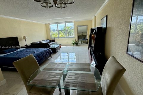 Copropriété à vendre à Hollywood, Floride: 54.81 m2 № 1935163 - photo 3