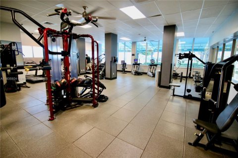 Copropriété à vendre à Hollywood, Floride: 54.81 m2 № 1935163 - photo 17