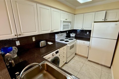 Copropriété à vendre à Hollywood, Floride: 54.81 m2 № 1935163 - photo 2