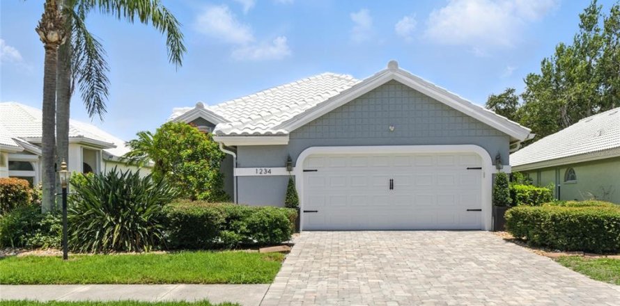 House in Venice, Florida 3 bedrooms, 199.74 sq.m. № 1803127