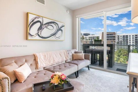 Copropriété à louer à Miami, Floride: 2 chambres, 75.62 m2 № 2031434 - photo 4