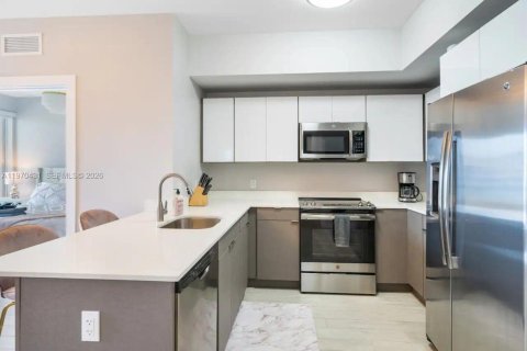 Copropriété à louer à Miami, Floride: 2 chambres, 75.62 m2 № 2031434 - photo 10