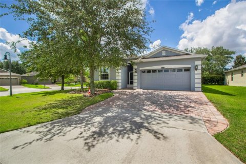 House in Clermont, Florida 3 bedrooms, 186.36 sq.m. № 1786335 - photo 1