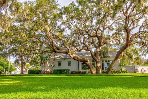 House in Tarpon Springs, Florida 4 bedrooms, 346.34 sq.m. № 1777140 - photo 5