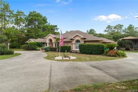 Villa ou maison à vendre à Beverly Hills, Floride: 3 chambres, 260.96 m2 № 2222508 - photo 9