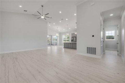 Casa en venta en Oxford, Florida, 3 dormitorios, 176.51 m2 № 1880978 - foto 10