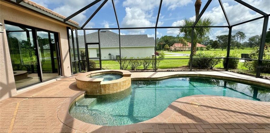 House in Dunnellon, Florida 4 bedrooms, 301.56 sq.m. № 1564756