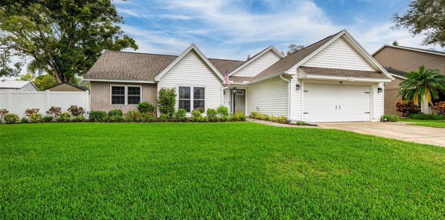 Casa en Pinellas Park, Florida 3 dormitorios, 137.87 m2 № 1904815
